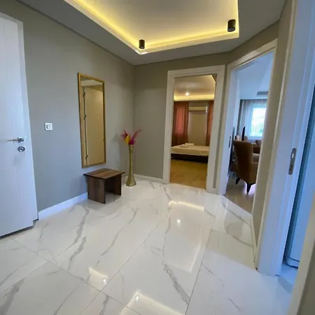 Apartment Kaleici/sehir Merkezi 3+1 Jakuzili Daire Antalya