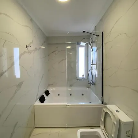 Apartment Kaleici/sehir Merkezi 3+1 Jakuzili Daire *