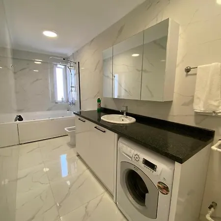 Kaleici/sehir Merkezi 3+1 Jakuzili Daire * Antalya
